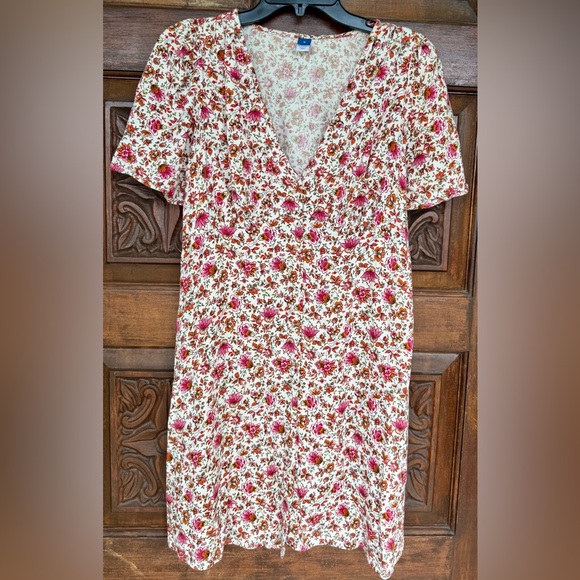 Old Navy Floral V-Neck Short Sleeve Button Down Dress. Size Medium. EUC. - Picture 6 of 8